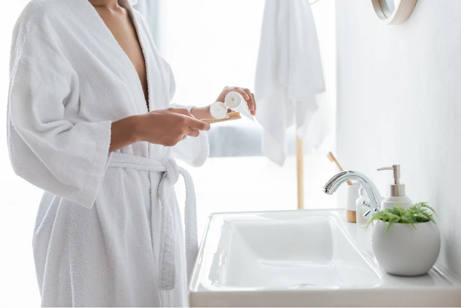 Your Smile Deserves the Best: Discover Why a Soft Toothbrush Can Change Everything